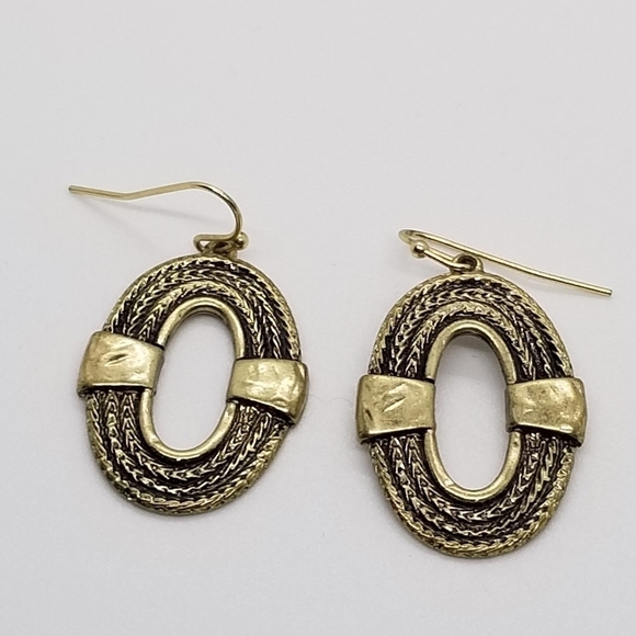 gold tone oval dangle earrings ropelike with cutout - Picture 3 of 3